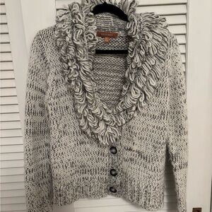 Ellen Tracy Gray Knit Sweater